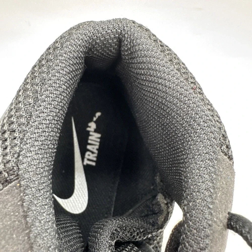 Nike fury black
